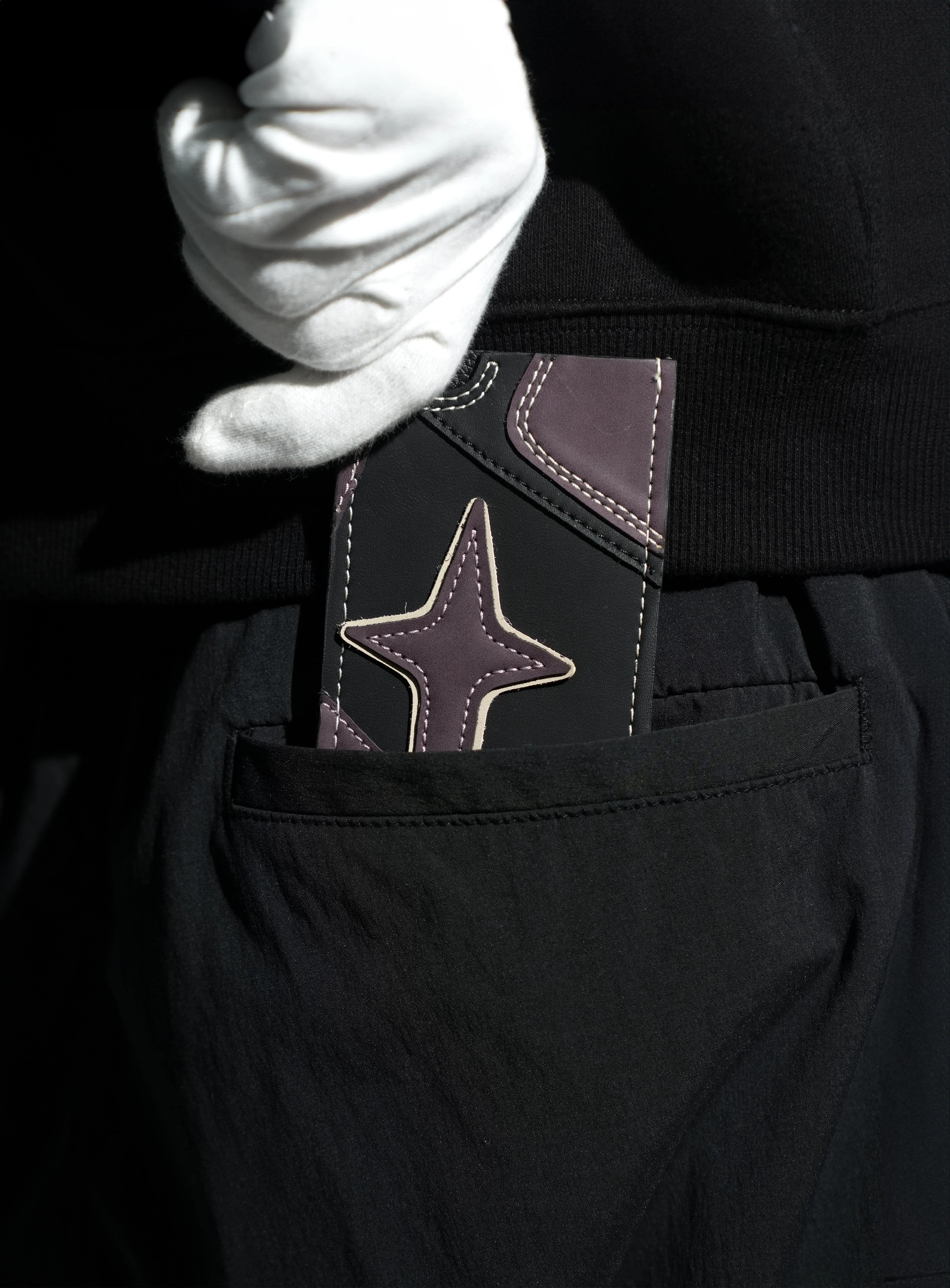 Sneaker Wallet BLACKCURRANT - Image 4